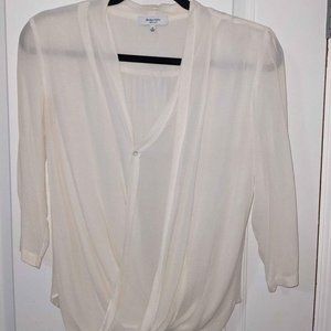 ARITZIA: Babaton Blouse